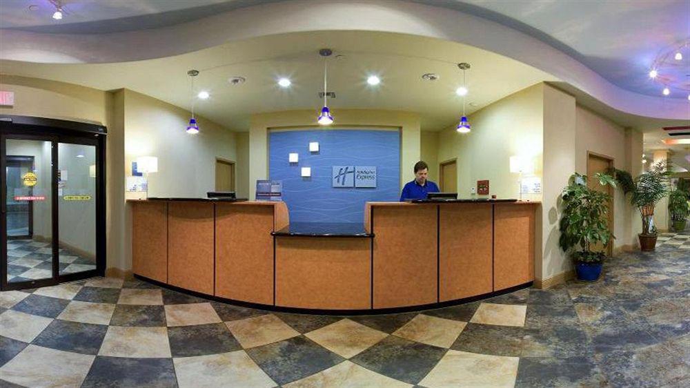 Holiday Inn Express Hotel & Suites La Place By Ihg Bagian luar foto