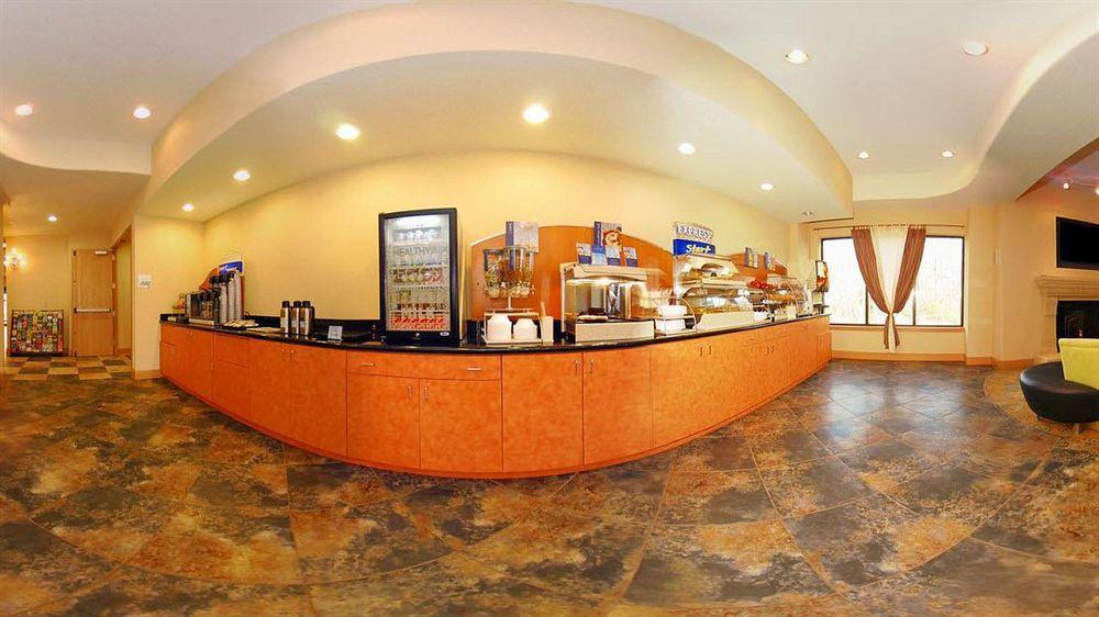 Holiday Inn Express Hotel & Suites La Place By Ihg Bagian luar foto