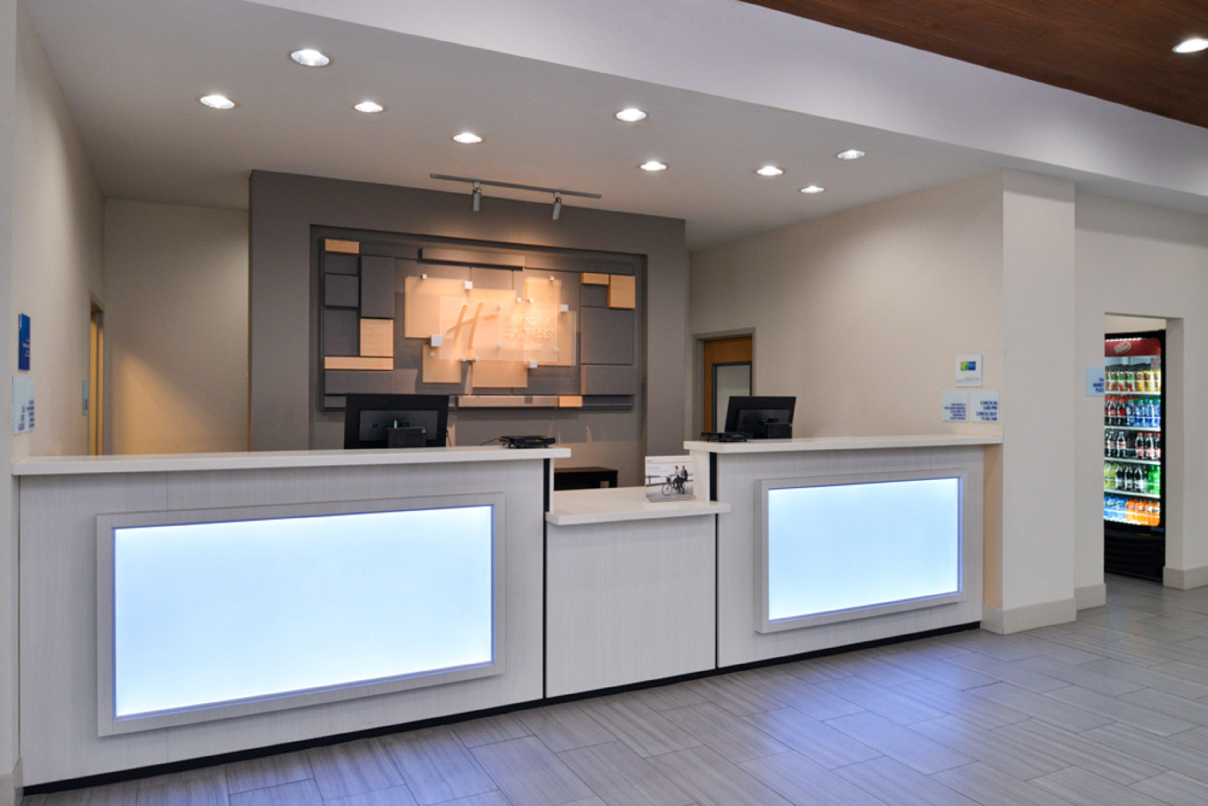 Holiday Inn Express Hotel & Suites La Place By Ihg Bagian luar foto
