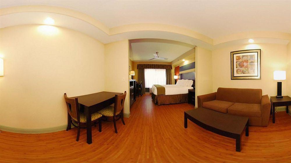 Holiday Inn Express Hotel & Suites La Place By Ihg Bagian luar foto