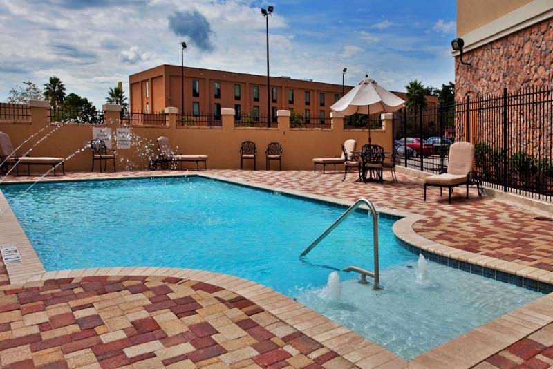 Holiday Inn Express Hotel & Suites La Place By Ihg Bagian luar foto